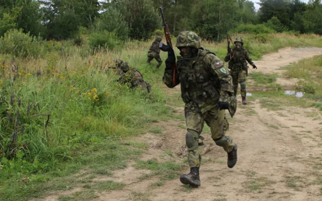 Po cvičení jsem vyždímaný jako hadr. Přesto se na každý výcvik těším, říká strakonický záložník