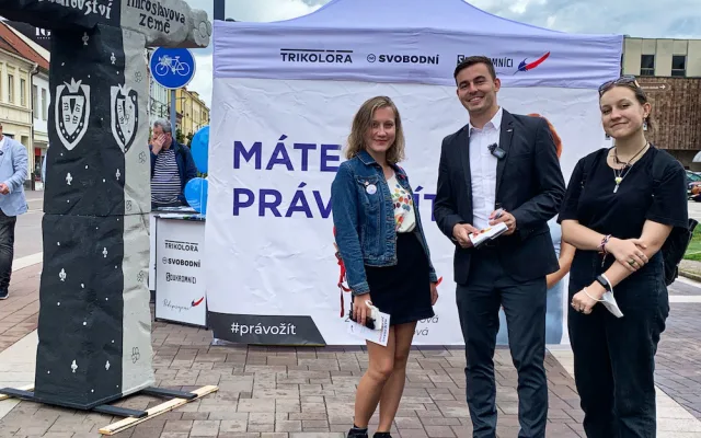 Mladí, chytří a zapálení se do politiky nehrnou. Právník Libor Vondráček je výjimka