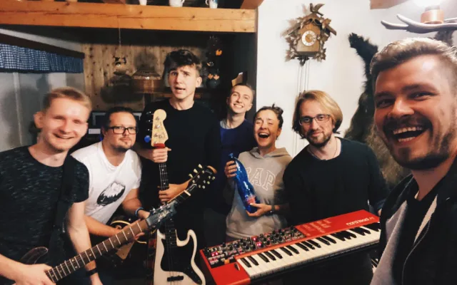 Jsme tak trochu pankáči. Hrajeme klasické evergreeny, neodpustíme si ale Duu Lipu nebo Billie Eilish, říká Magda Smolková z Couple of Sounds