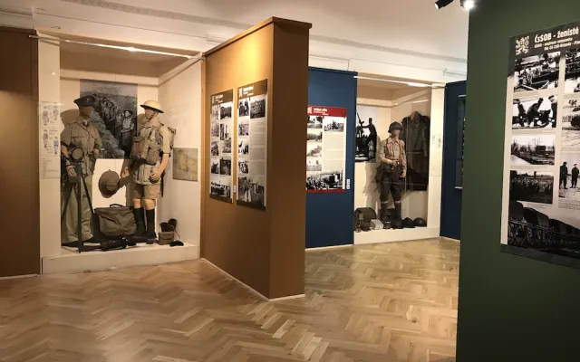 Příběh Československé samostatné obrněné brigády za druhé světové války si mohou lidé prohlédnout až do ledna. Krumlovské muzeum prodloužilo jedinečnou výstavu