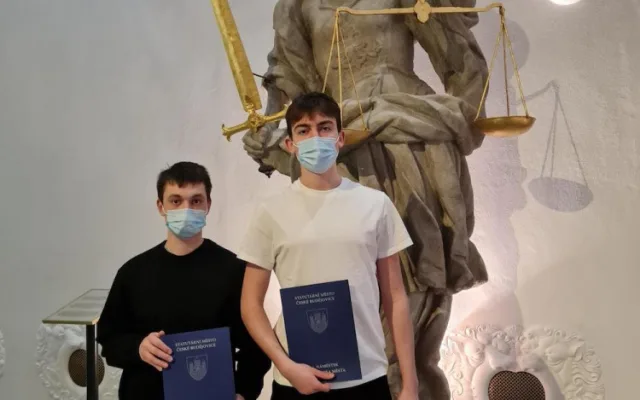 Co se děje na Obchodní akademii po vyučování? Pořádají soutěže a účastní se projektů
