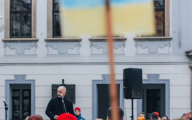 Podporu okupované Ukrajině v Českých Budějovicích vyjádřilo na 300 lidí