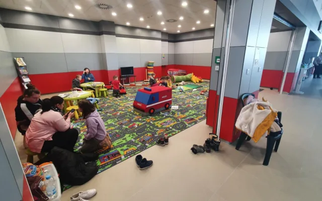 Asistenční centrum na letišti během dneška využily dvě stovky Ukrajinců