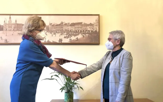 Střední škola obchodní spolupracuje již se dvěma fakultami Jihočeské univerzity