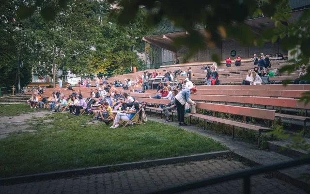 Háječek nabídne žhavé zahájení s Hříšňákem a Pánským klubem