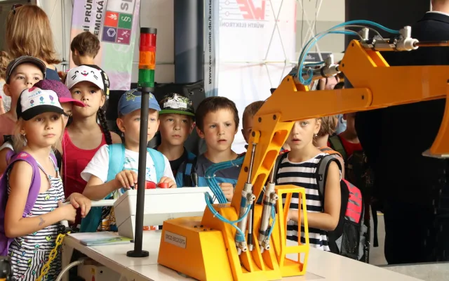 Výstava Dobrodružství s technikou láká na vědu, technologie i řemesla