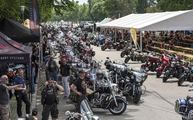 V sobotu vyjede legendární Spanilá jízda motocyklů