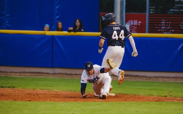 Sokol Hluboká porazil ve víkendové sérii Blesk Jablonec a s deseti body vede Nadstavbu o baseballovou Extraligu