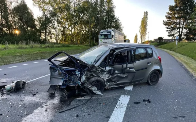Tragická nehoda uzavřela silnici mezi Vimperkem a Prachaticemi
