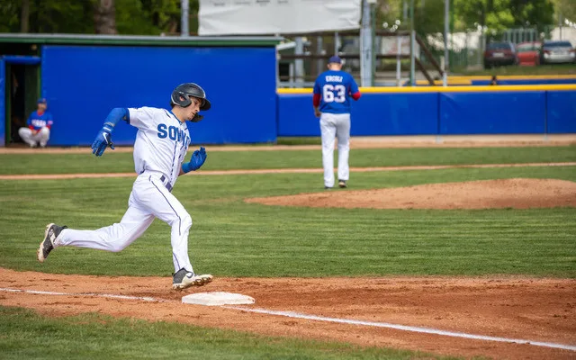 Na Hluboké pokračuje nadstavba o baseballovou Extraligu. Sokol hostí v pátek Kotlářku Praha