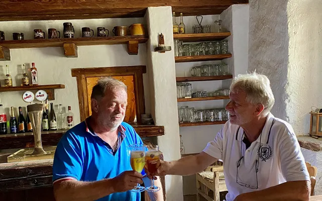 Musíte zvládnout i to, když nevěsta na svatbě řekne: ne, říká senátor Tomáš Jirsa