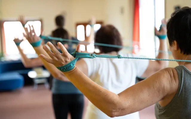 Bolí vás záda? Příčiny můžou být různé, ale nabízí se překvapivě jednoduché řešení