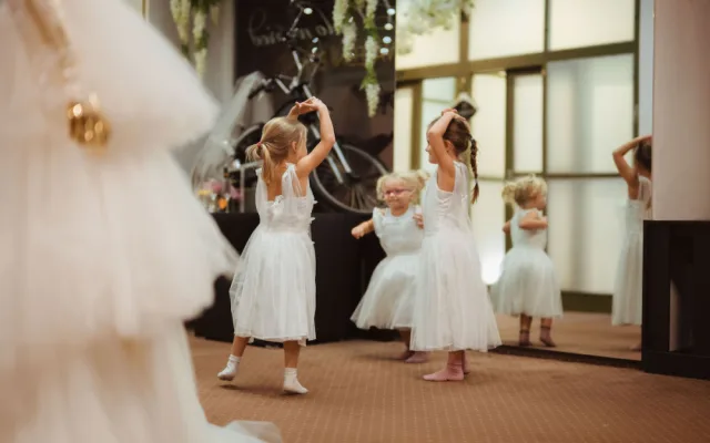 Šaty vybírají až v Barceloně, svatební dům Novias slaví první výročí