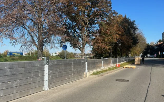 Město cvičilo stavbu protipovodňové stěny