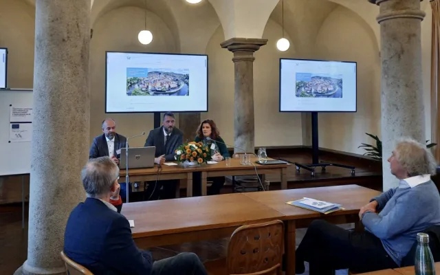 Romanisté z českých a kanadských univerzit se setkali na Quebeckých dnech v Českém Krumlově