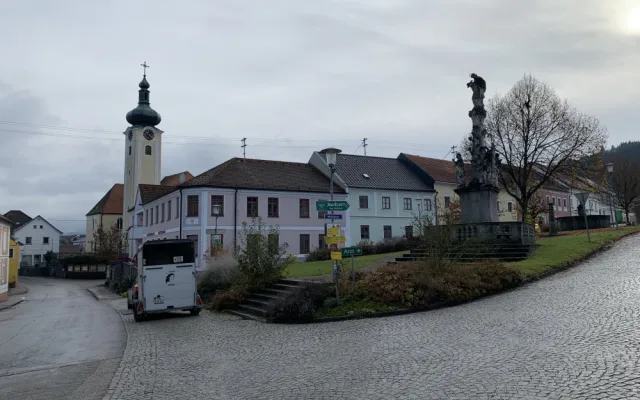 Leopoldschlag je městys v Horním Rakousku, nachází se těsně u státní hranice.