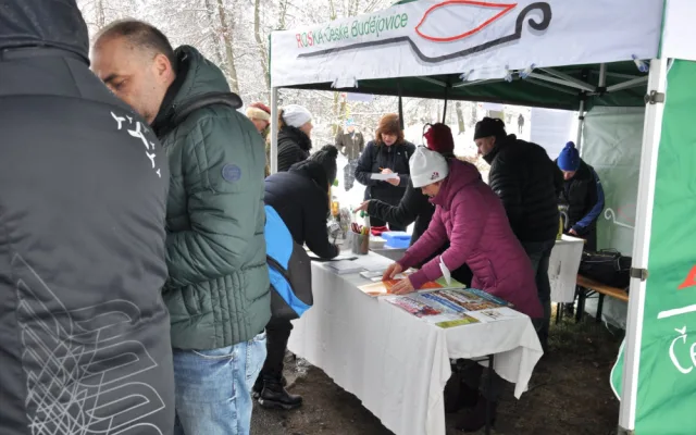 Otužilci podpoří pacienty s roztroušenou sklerózou