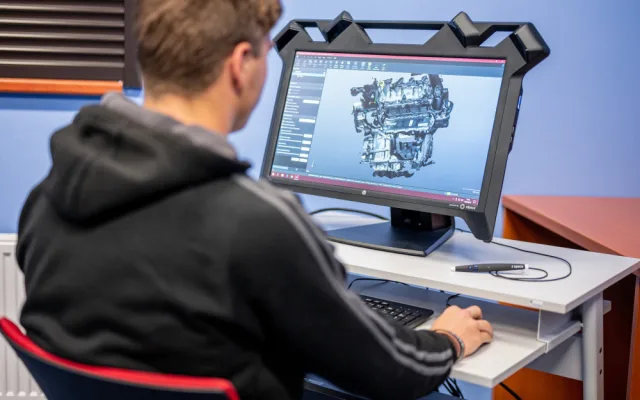 Najde se mezi vámi někdo, kdo by neznal jednu z největších škol Jihočeského kraje, a to VOŠ, SPŠ automobilní a technickou? 