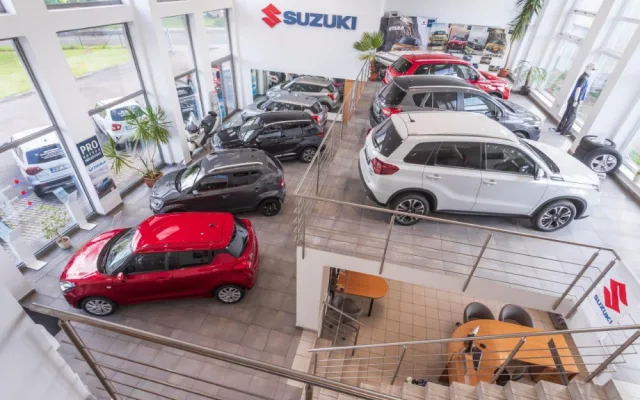 Budějcký Autostart slaví 30 let. Suzuki se pro řadu našich klientů stalo srdcovkou, říká majitel