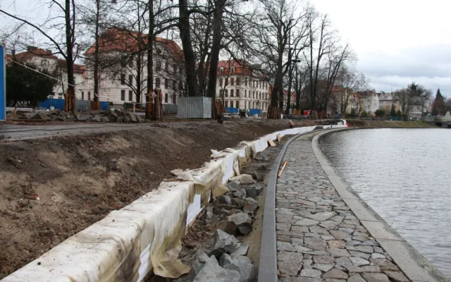 Park Dukelská se otevře v květnu. Bez herních prvků