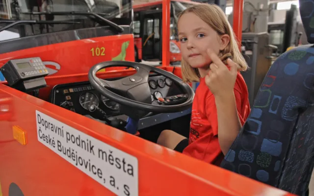 Cestovat MHD zvládne i malé dítě