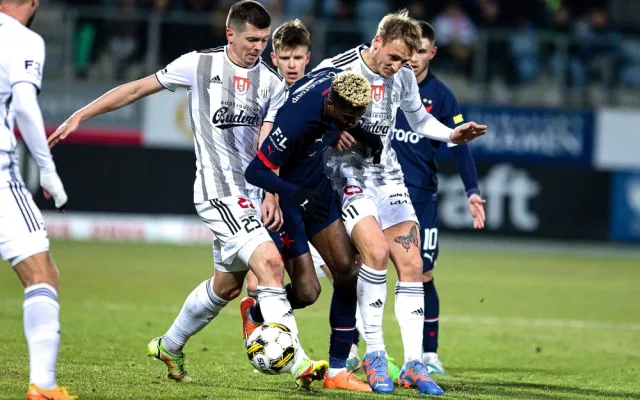 Fotbalová senzace. Dynamo obralo o všechny body Slavii, doma rozhodl Adediran