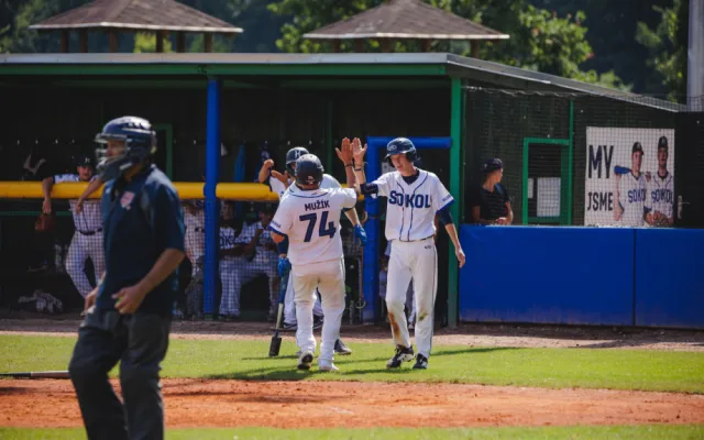 Baseballisté Sokola Hluboká nad Vltavou pod vedením Američana Timothy Crowa ladí před Extraligou formu na severu Itálie