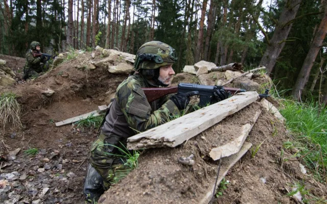Ze záložní jednotky už za rok k profesionální armádě. Ve strakonické jednotce běžný scénář