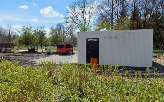 V centru Budějc instalují novou kavárnu, fungovat bude od léta