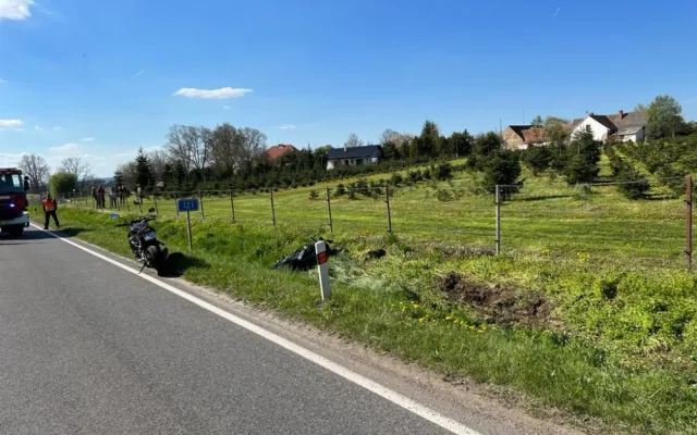 Jihočeští záchranáři dnes opět vyráželi k vážným nehodám motocyklů. Na Písecku se srazili tři motorkáři