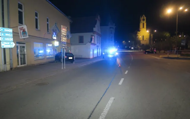 Opilý mladík nezvládl řízení Octavie v Milevsku.