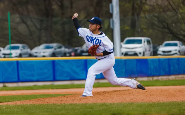 Sokol vybojoval bod v sérii s  Třebíč Nuclears  v nastavení posledního utkání a v baseballové Extralize drží třetí místo