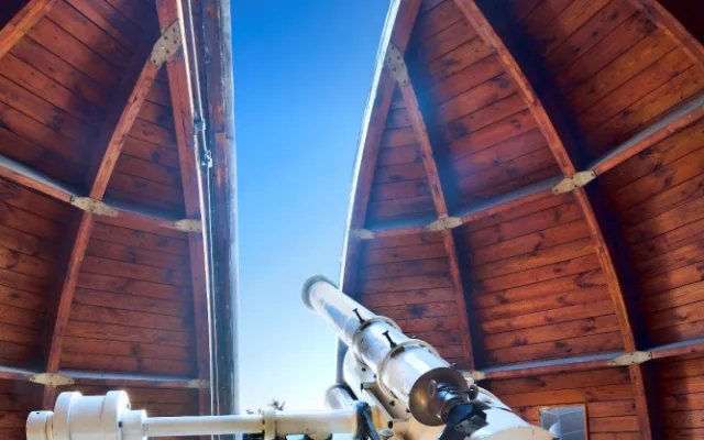V planetáriu umí odhalit více barev vesmíru, než vidí naše oči