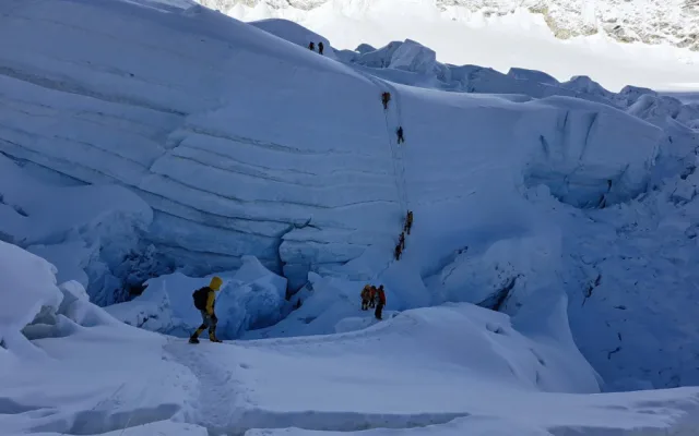 Fronty na vrchol jsem neviděl, říká teprve druhý jihočeský pokořitel Everestu Martin Jáchym