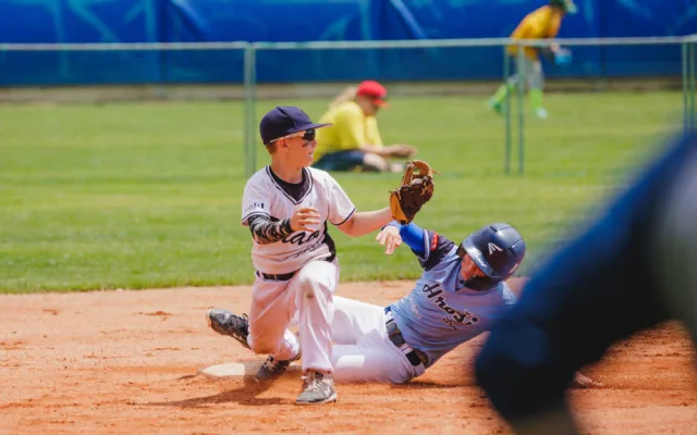 Na Hlubokou přijíždí na čtyři sta hráčů z devíti zemí: Začíná největší evropský turnaj desetiletých baseballistů SuperCup