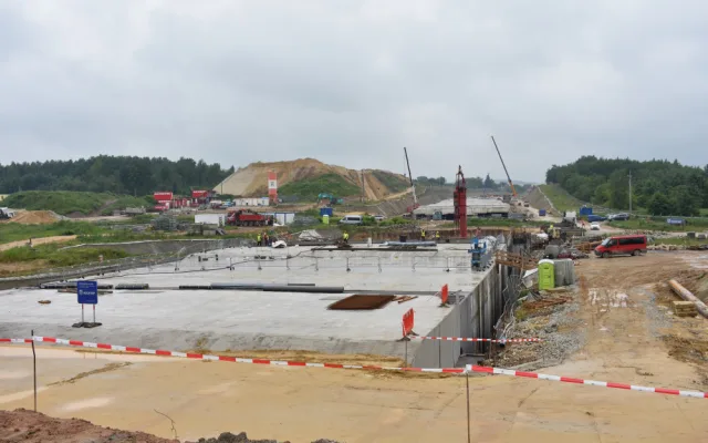 Stávající podoba staveniště u tunelu Pohůrka.