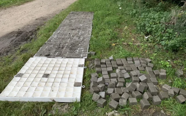 Jihočeští vědci vytvořili na Moravě ostrov z bahna
