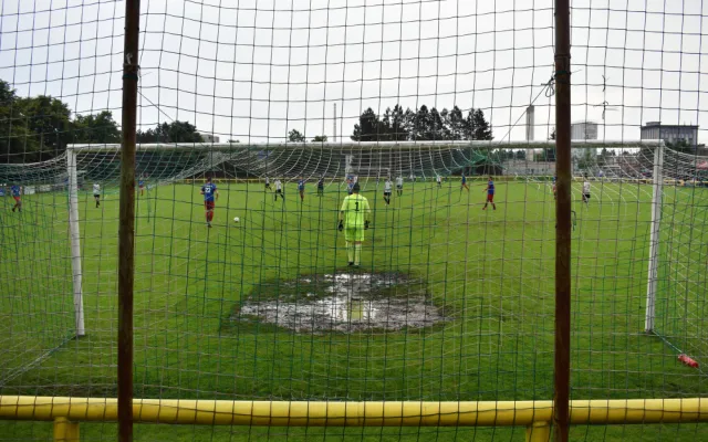 Převlékání v hostinci, stěhování i druhá liga. Lokomotiva oslavila 100. výročí