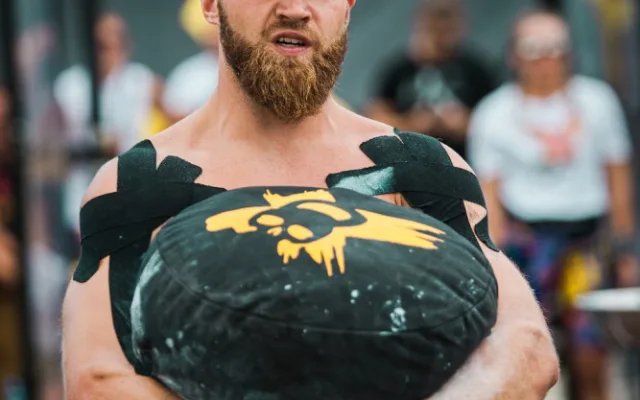 Unikátní závod kombinující tradiční běh a workouty Bcross run je už tento víkend