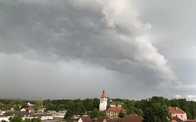 Tak to dnes odpoledne vypadlo v Blatné. Foto: Iveta Myslivcová