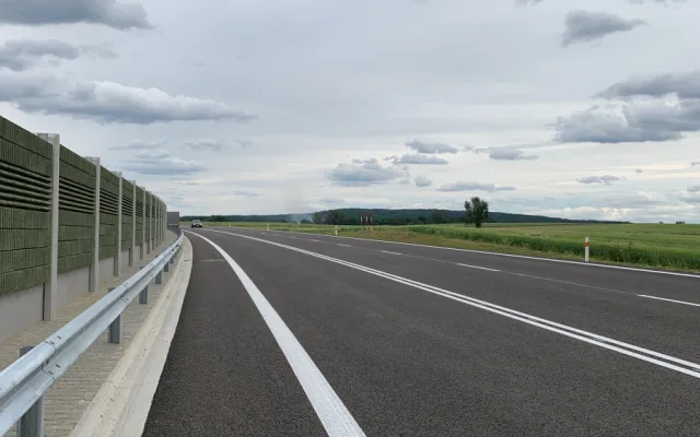 Obchvat Dolní Lhoty je hotový. Cesta do Jindřichova Hradce bezpečnější