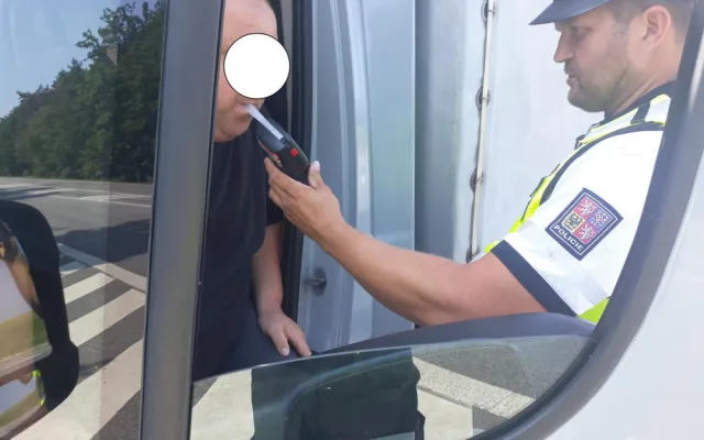Od ledna řešila policie přes dva tisíce tragických nehod. Přes 150 řidičů bouralo pod vlivem alkoholu nebo drog