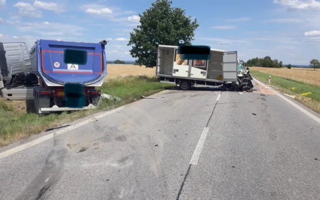 Dva lidé zemřeli při dopravní nehodě u Třeboně. Další se stala o 20 kilometrů dál