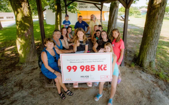 Sousedské slavnosti či Šije celé město. Kaufland podpořil komunitní projekty v Budějovicích