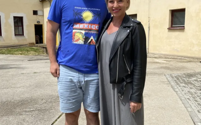 Na oslavu narozenin centra Arpida dorazí i Pokáč. Dárek poslal s předstihem.