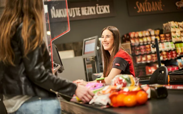 PENNY zaměstnává o stovky lidí více, jejich reálné mzdy vzrostli za 5 let o desítky procent