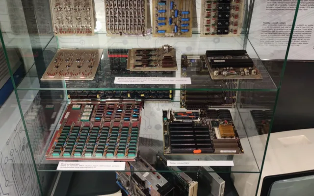 Retrogaming: Cesta Do Historie Počítačových Her a Techniky je ve Strakonicích