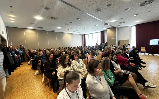 Adiktologická konference Jihočeského kraje ukázala nové výzvy v léčbě závislostí