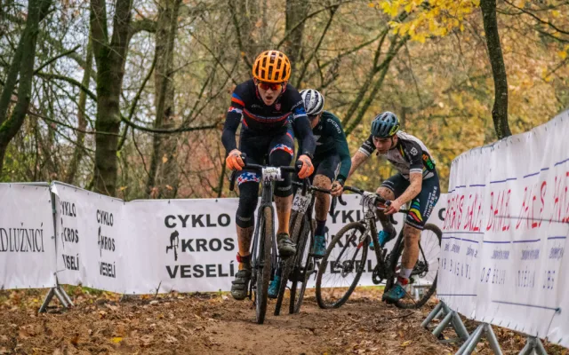 Velká cena Veselí nad Lužnicí v rámci seriálu TBC série Junior CUP. Slavili bratři Ťoupalíkové
