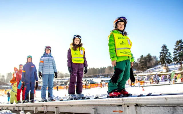 Ve skiareálu Lipno o víkendu zažijete peklo, vola i tatarák na mnoho způsobů